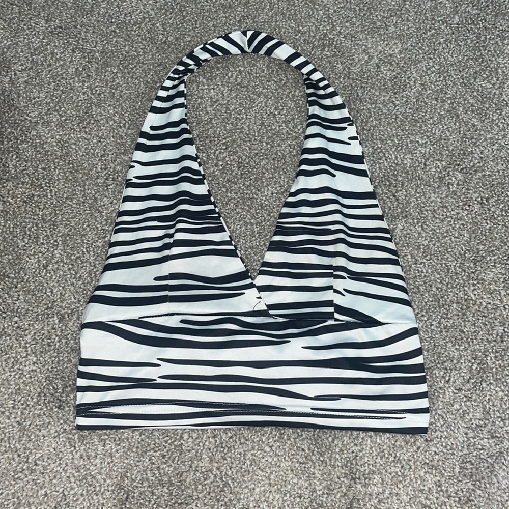 open back zebra going out top